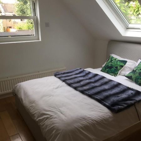The Coach House Apartment Bromley Bagian luar foto