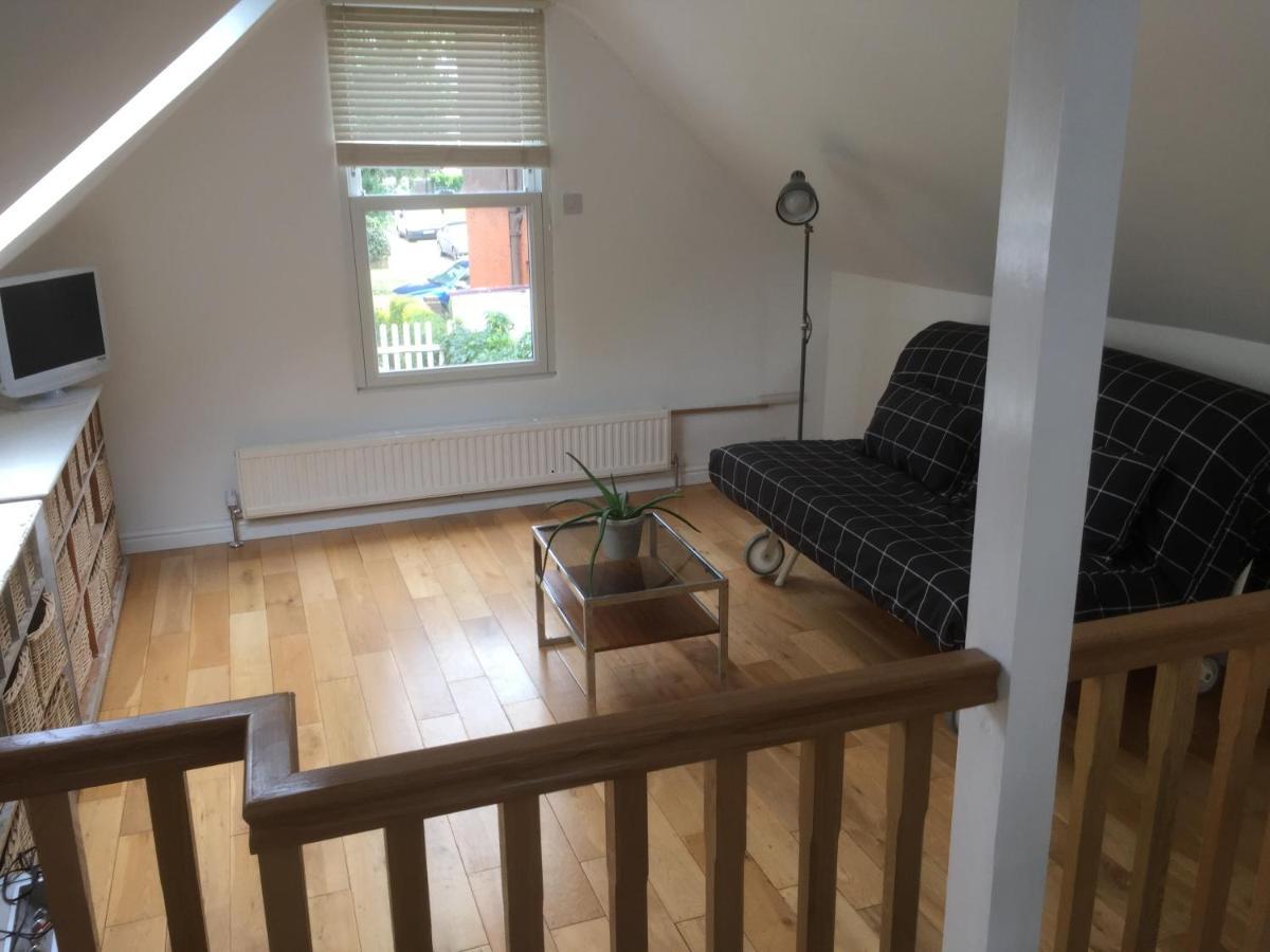 The Coach House Apartment Bromley Bagian luar foto