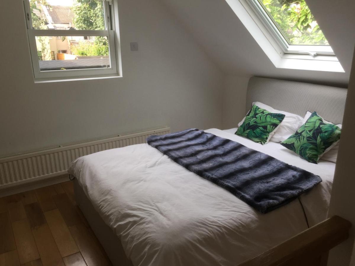 The Coach House Apartment Bromley Bagian luar foto